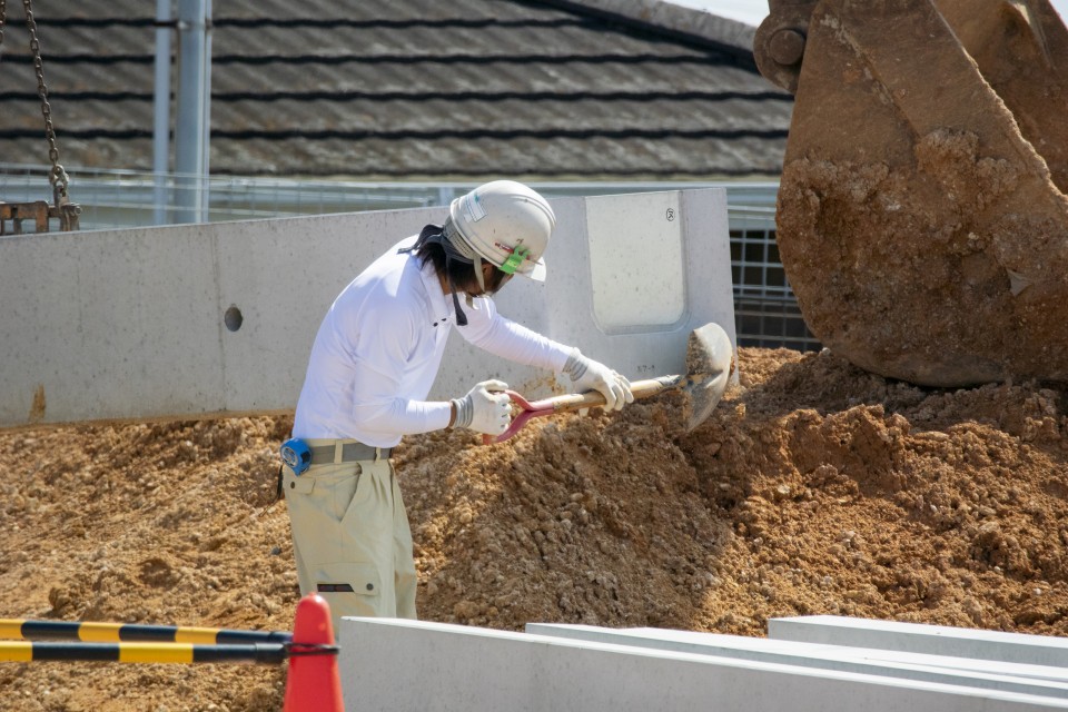 建設現場　土工　求人